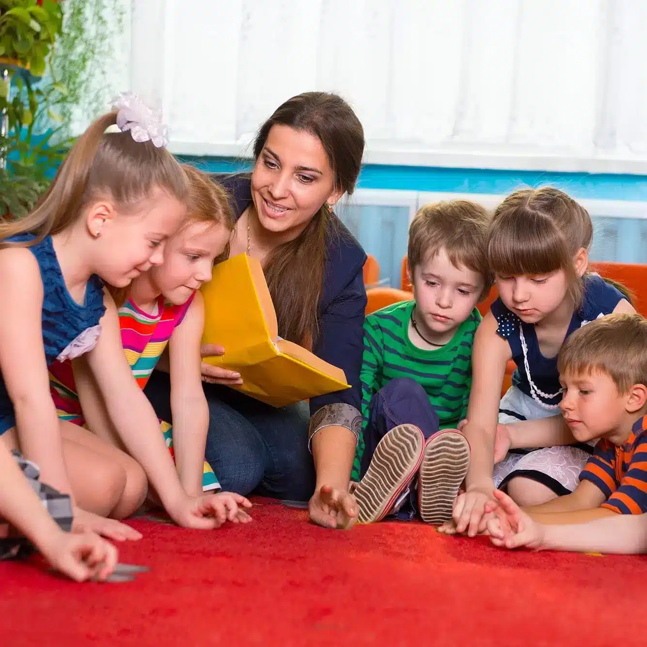 shutterstock_140772744-box